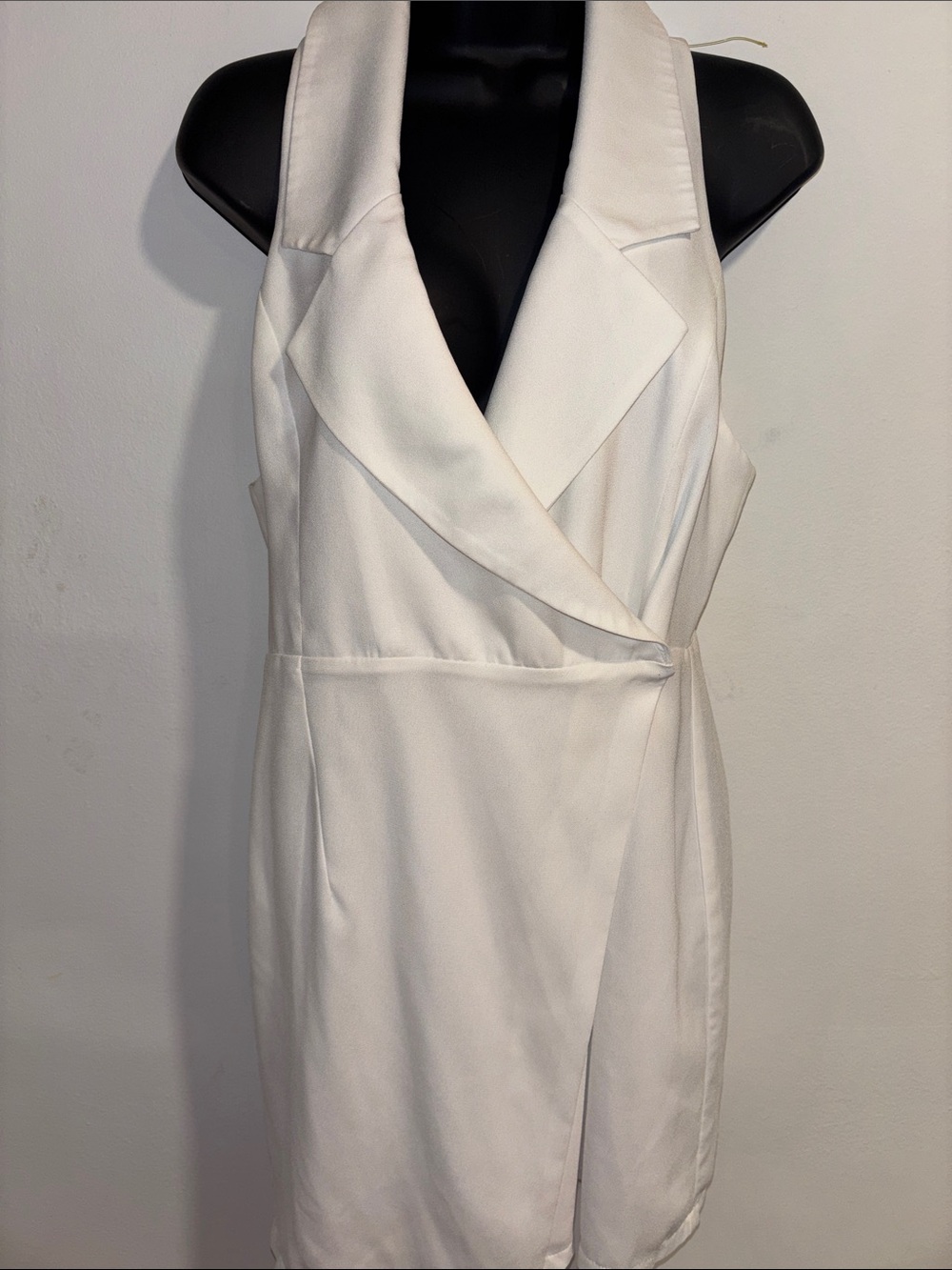 Tobi White Sleeveless Wrap Blazer Dress